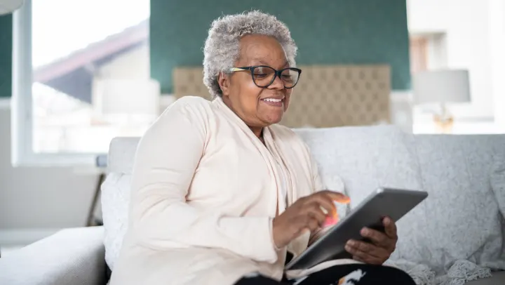 How to Choose a Video Chat Device for Seniors